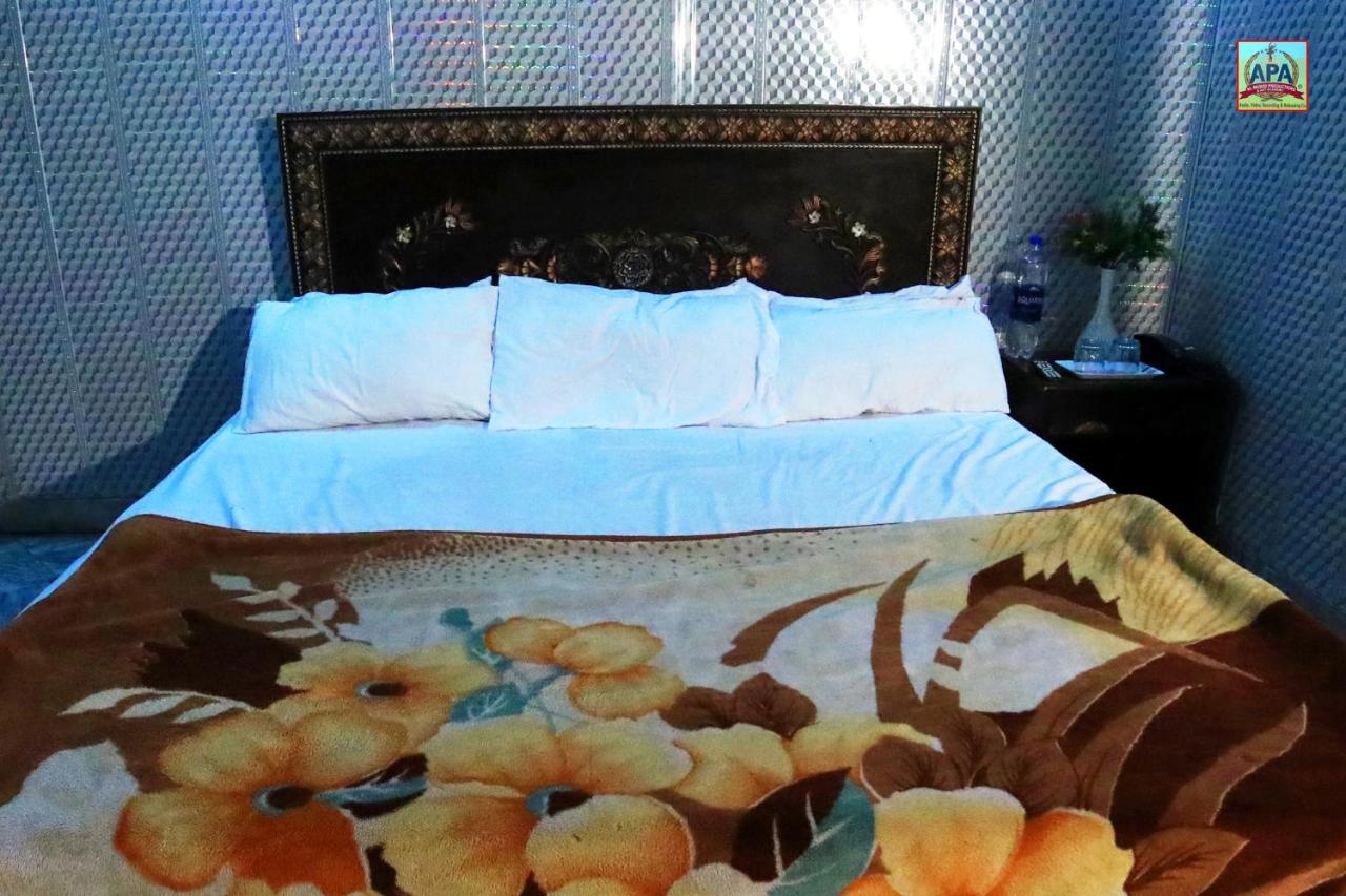 Royal Inn Guest House ラホール エクステリア 写真